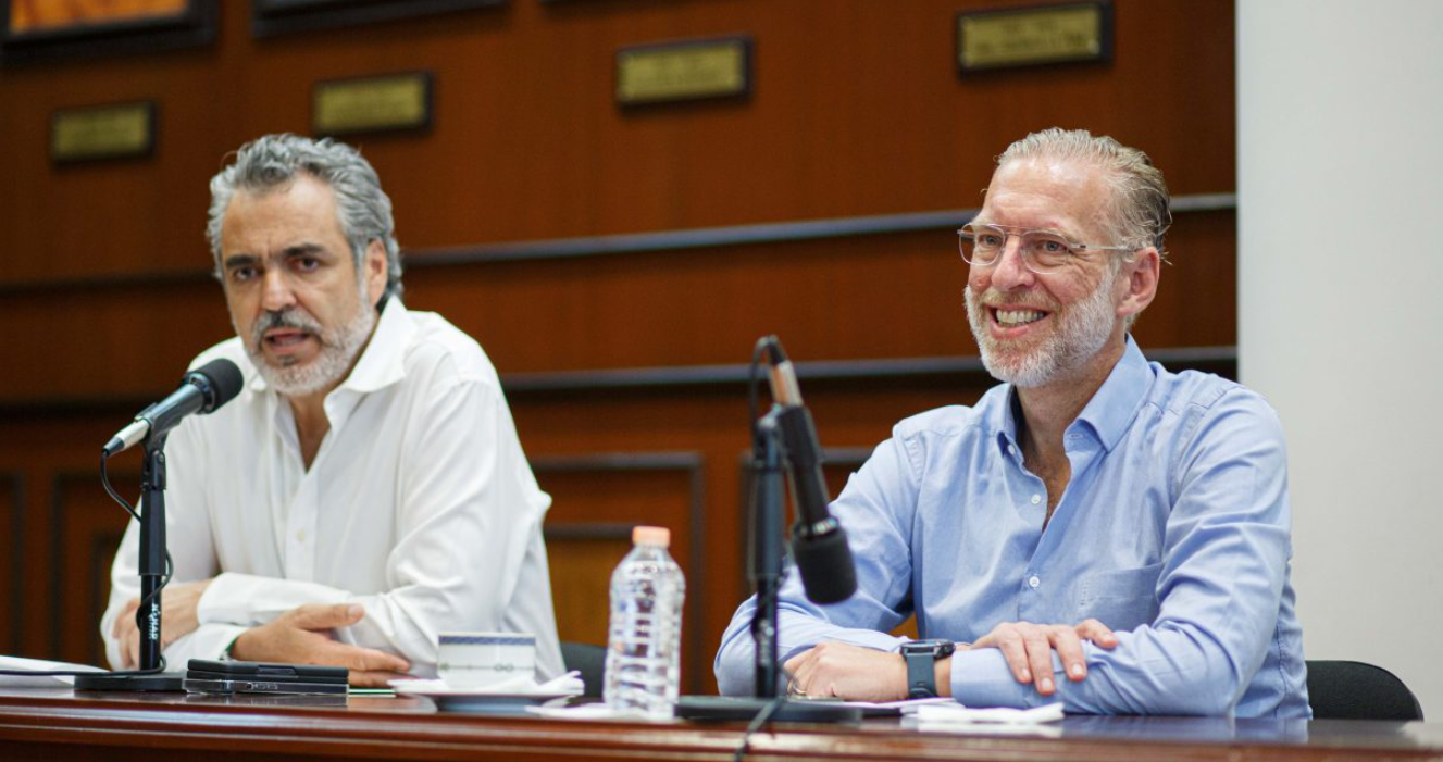 SEDESU Y AEEQ Impulsan El Uso De Vehículos Eléctricos