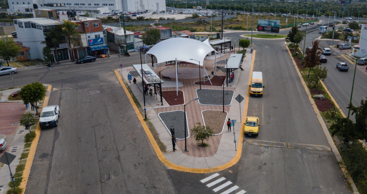 Enrique Vega Entrega Centro De Transbordo En El Fraccionamiento La Pradera
