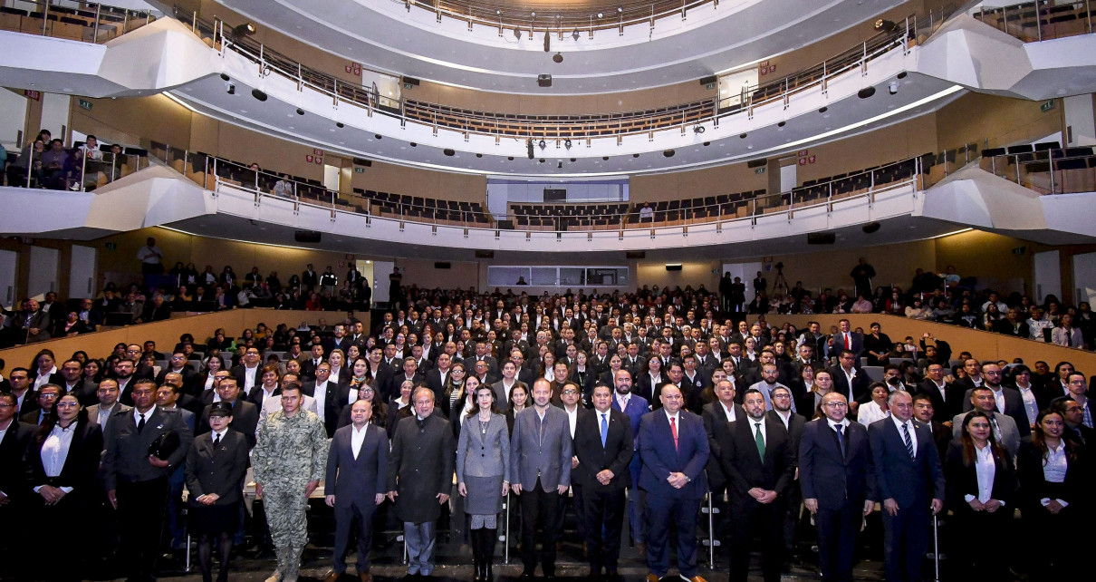 Reconoce Jefe De Gabinete Labor Del Personal De La Comisión Estatal Del Sistema Penitenciario De Querétaro