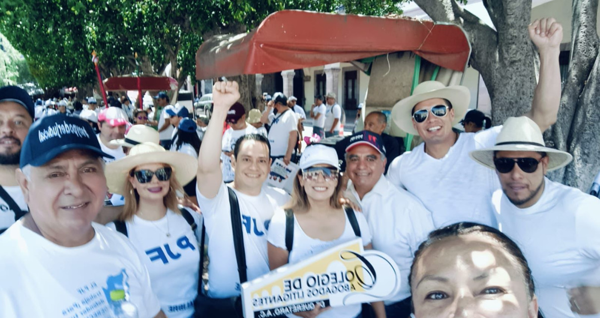 Colegio De Abogados Litigantes Marcha En Apoyo A Trabajadores Del Poder Judicial Federal